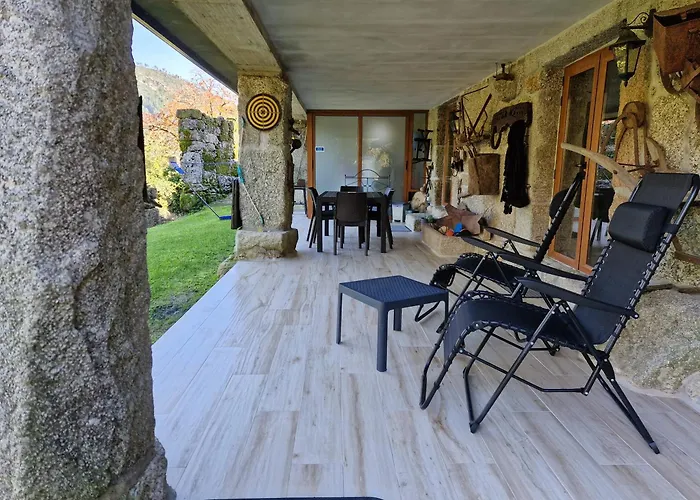 Quinta Da Casa Dos Santos - Inside *