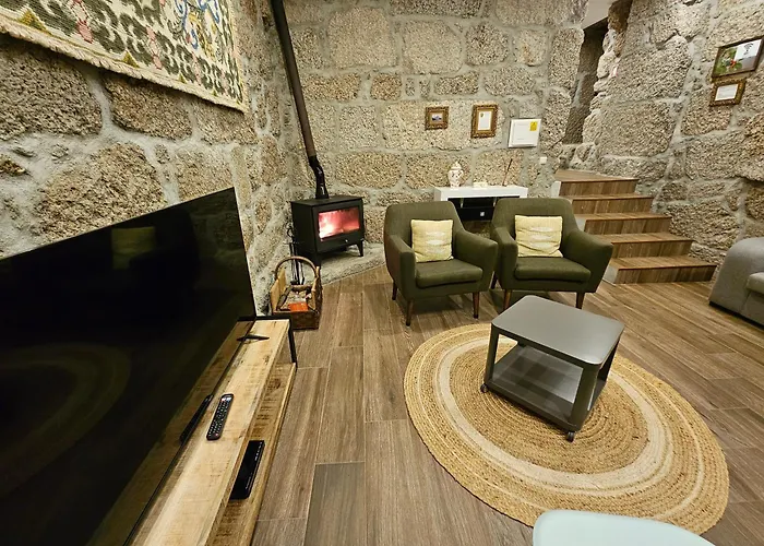 Quinta Da Casa Dos Santos - Inside Casa de Campo Gerês