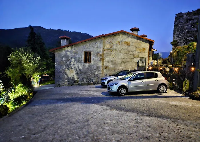 Quinta Da Casa Dos Santos - Inside Landhaus *