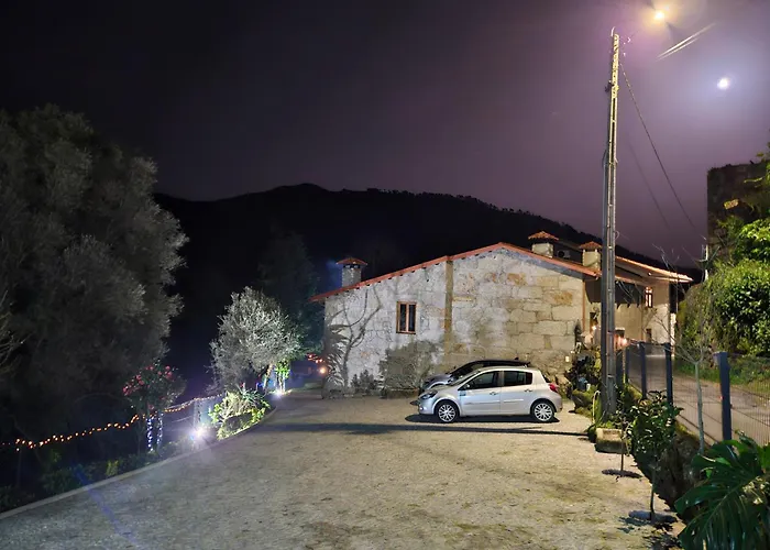 Quinta Da Casa Dos Santos - Inside *